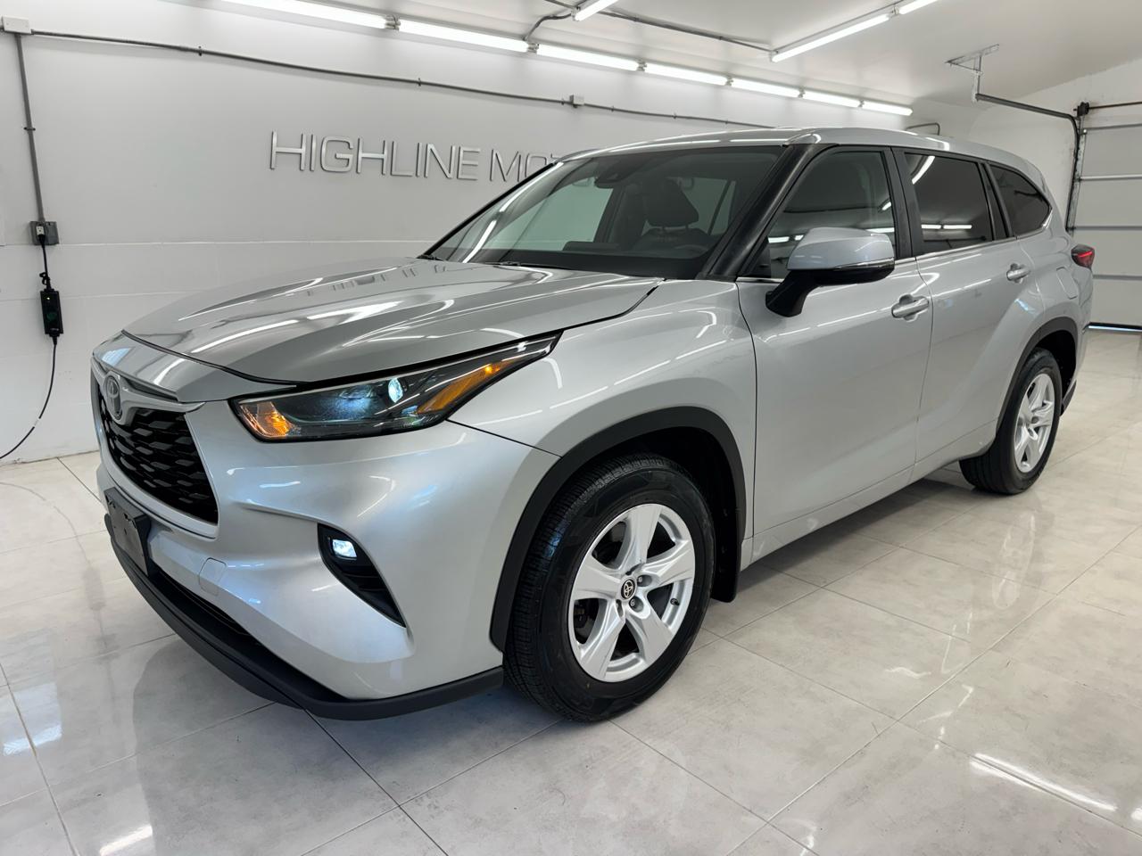 Toyota Highlander Platinum AWD (Natl) 2023