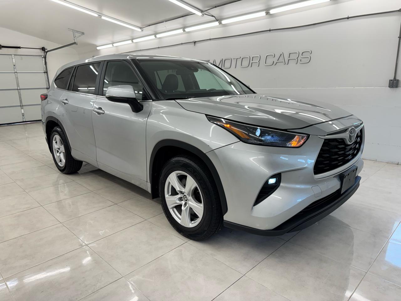 Toyota Highlander Platinum AWD (Natl) 2023