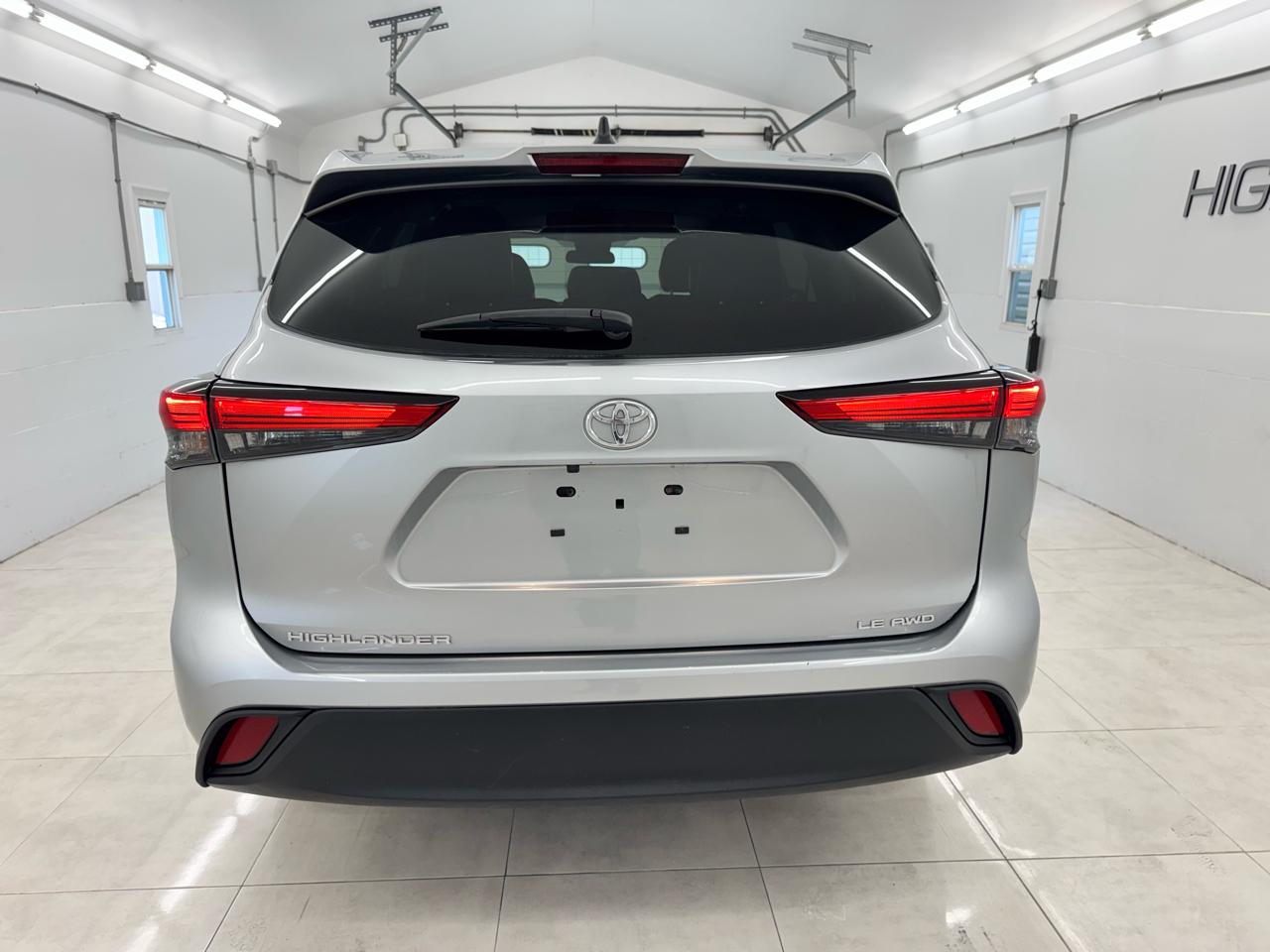 Toyota Highlander Platinum AWD (Natl) 2023