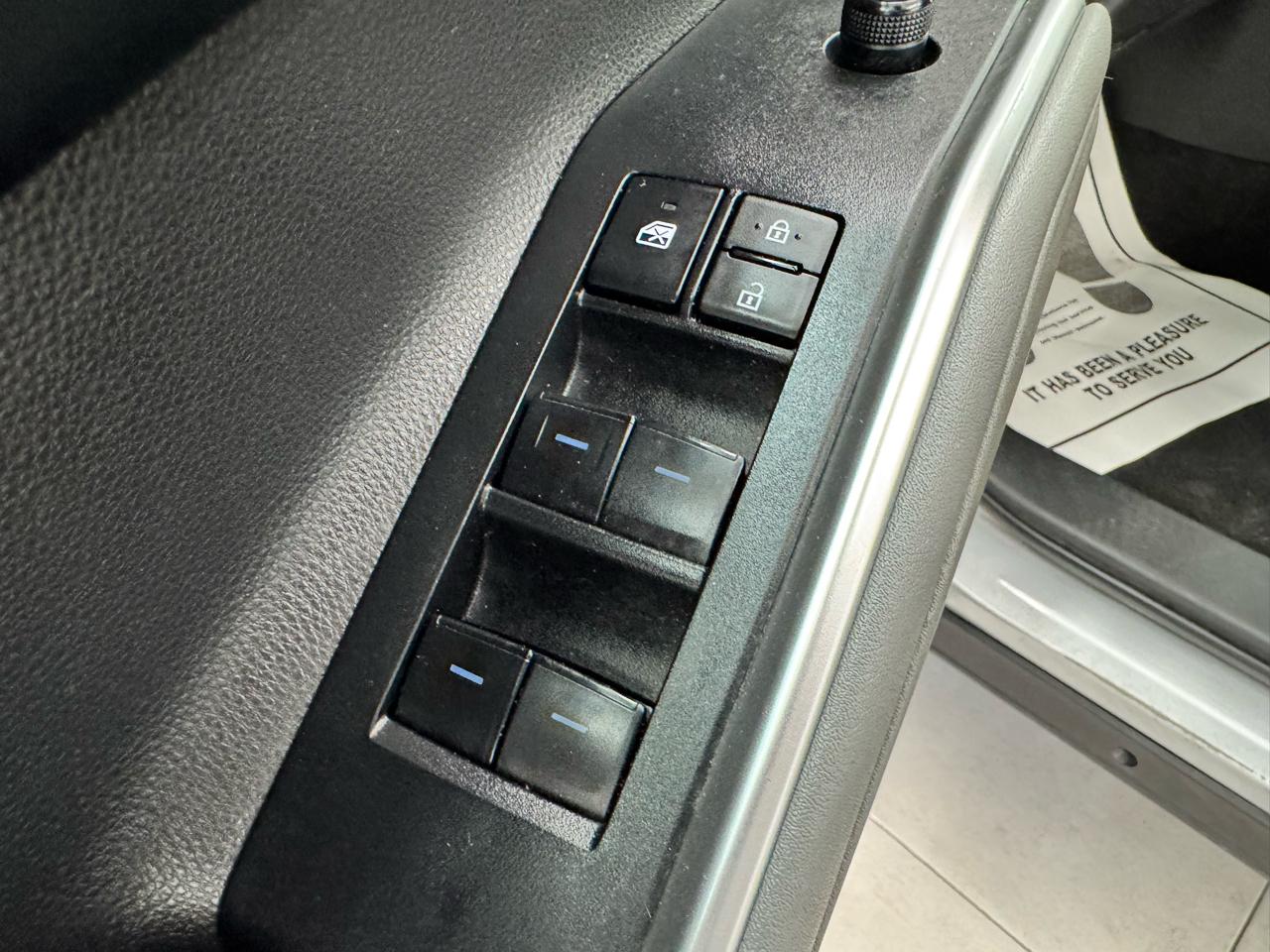 Toyota Highlander Platinum AWD (Natl) 2023