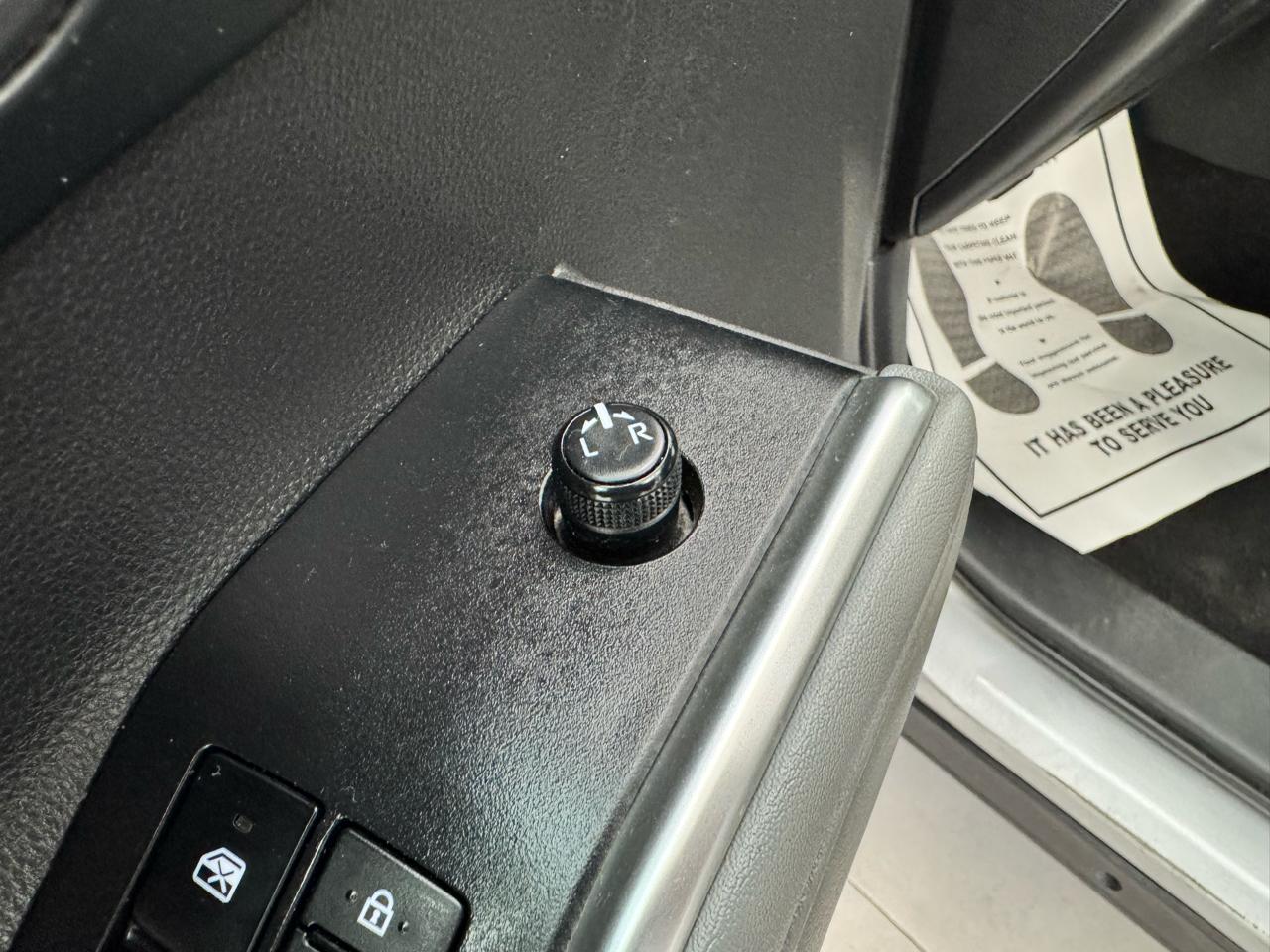 Toyota Highlander Platinum AWD (Natl) 2023
