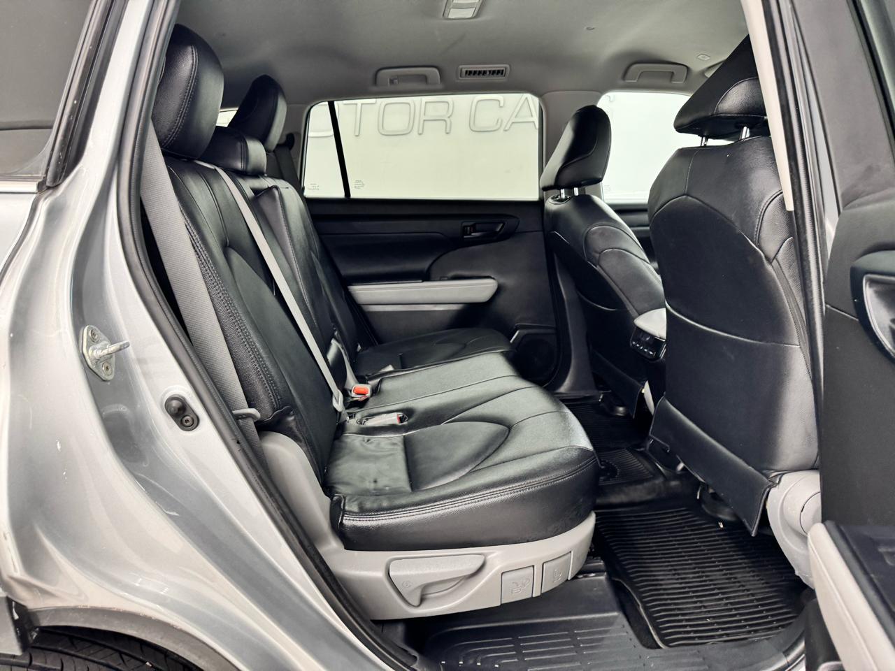 Toyota Highlander Platinum AWD (Natl) 2023