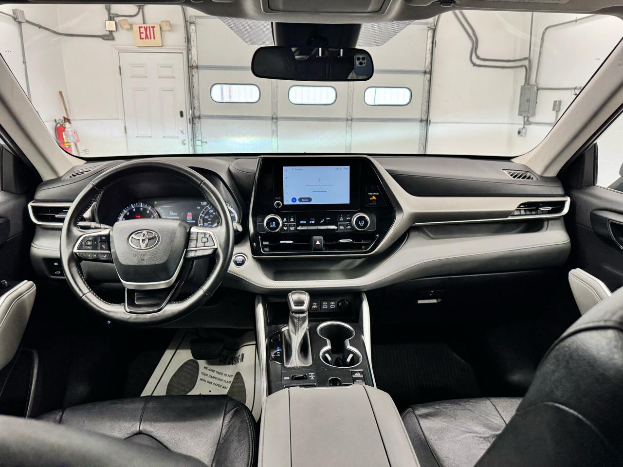 Toyota Highlander Platinum AWD (Natl) 2023