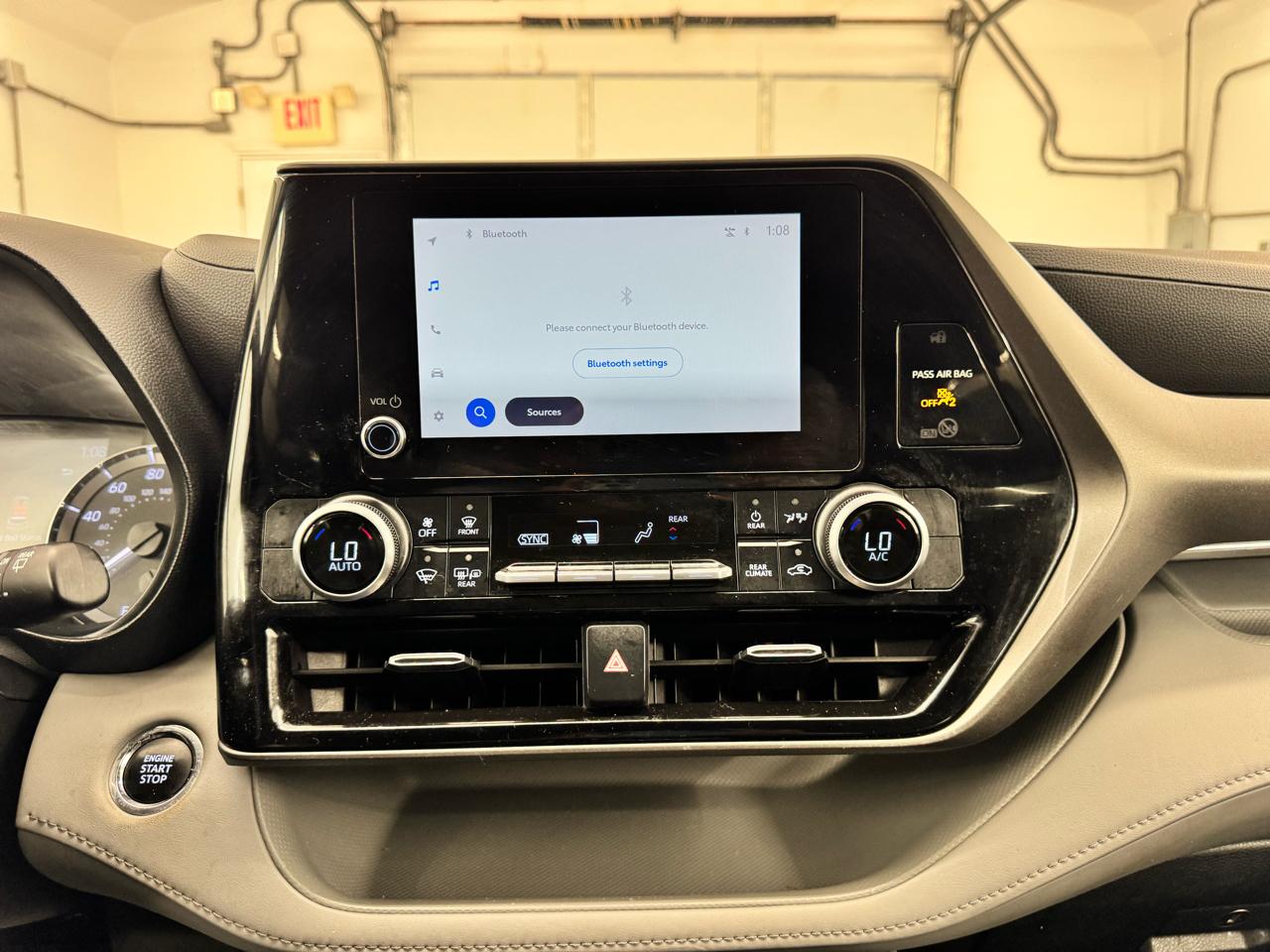 Toyota Highlander Platinum AWD (Natl) 2023