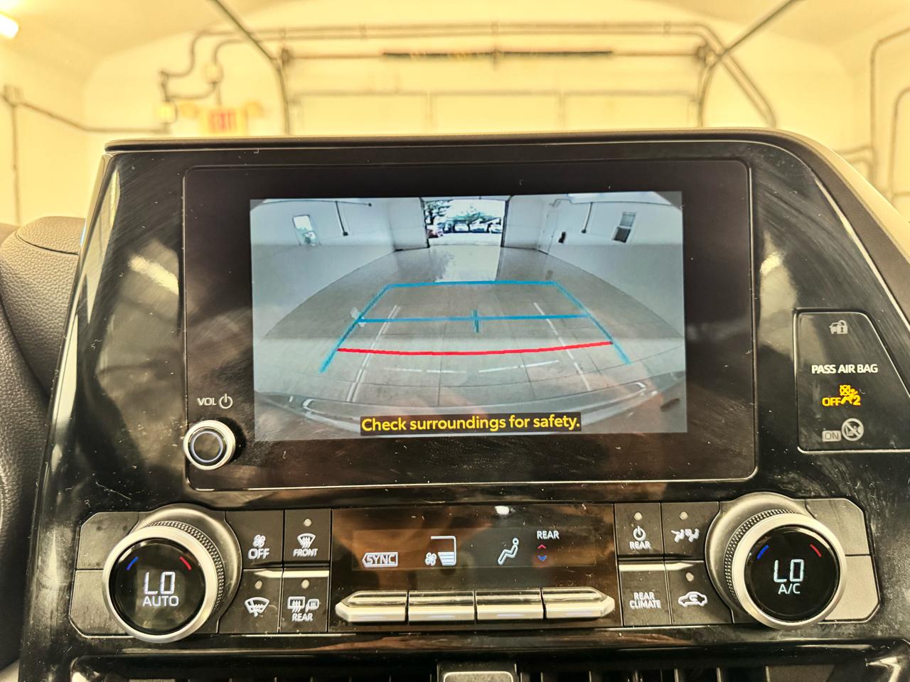 Toyota Highlander Platinum AWD (Natl) 2023