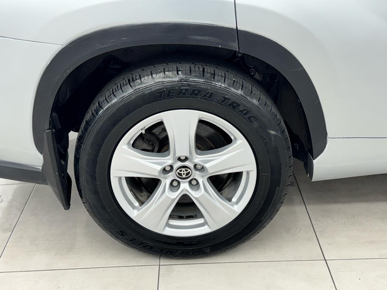 Toyota Highlander Platinum AWD (Natl) 2023