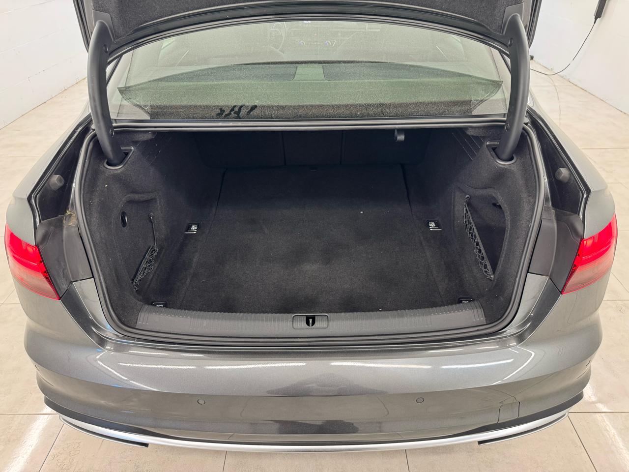 Audi A4 Sedan S line Premium 45 TFSI quattro 2021