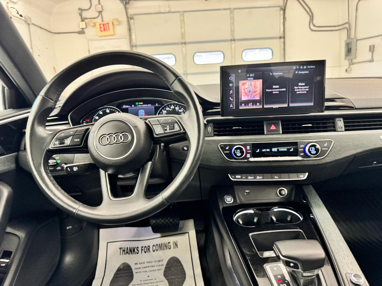 Audi A4 Sedan S line Premium 45 TFSI quattro 2021