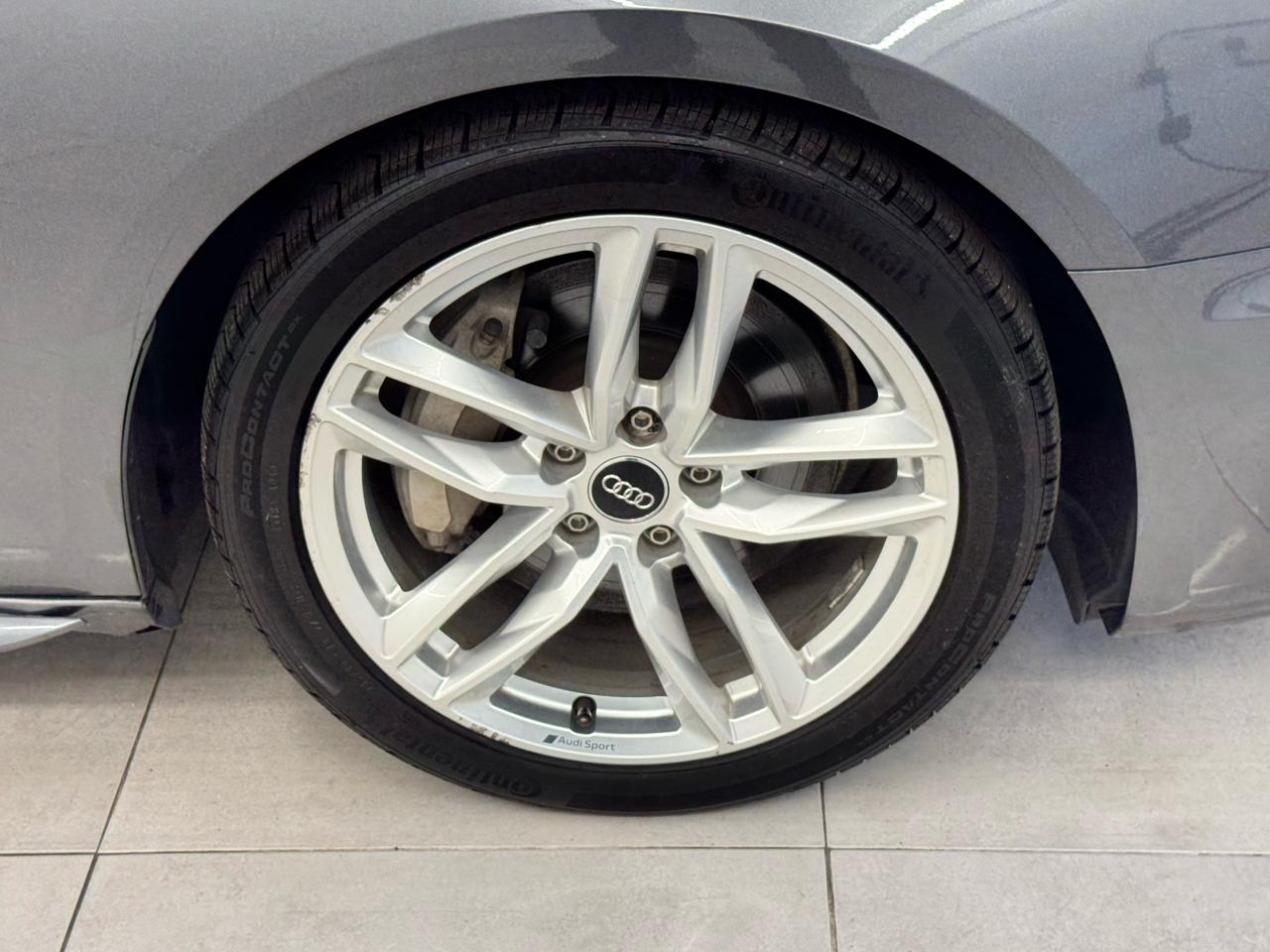 Audi A4 Sedan S line Premium 45 TFSI quattro 2021
