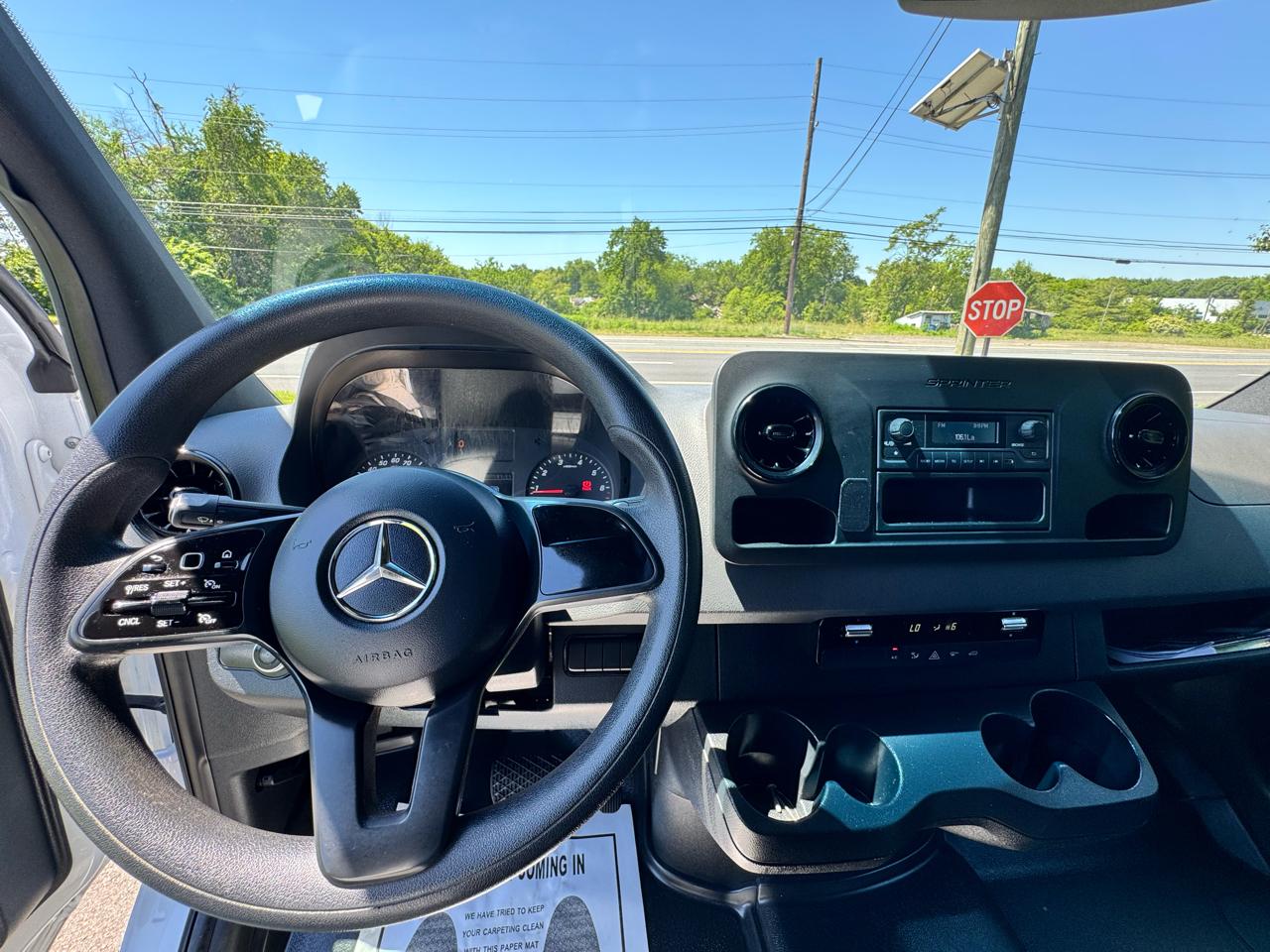 Mercedes-Benz Sprinter Cargo Van 2500 High Roof I4 Gas 170" RWD 2021