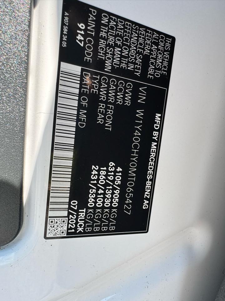 Mercedes-Benz Sprinter Cargo Van 2500 High Roof I4 Gas 170" RWD 2021