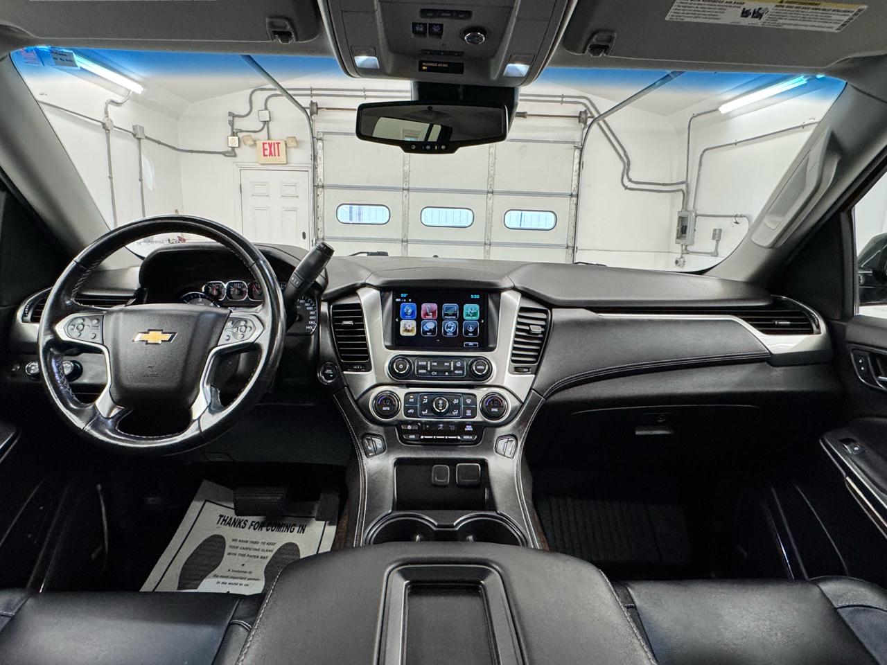 Chevrolet Suburban 4WD 4dr LT 2020