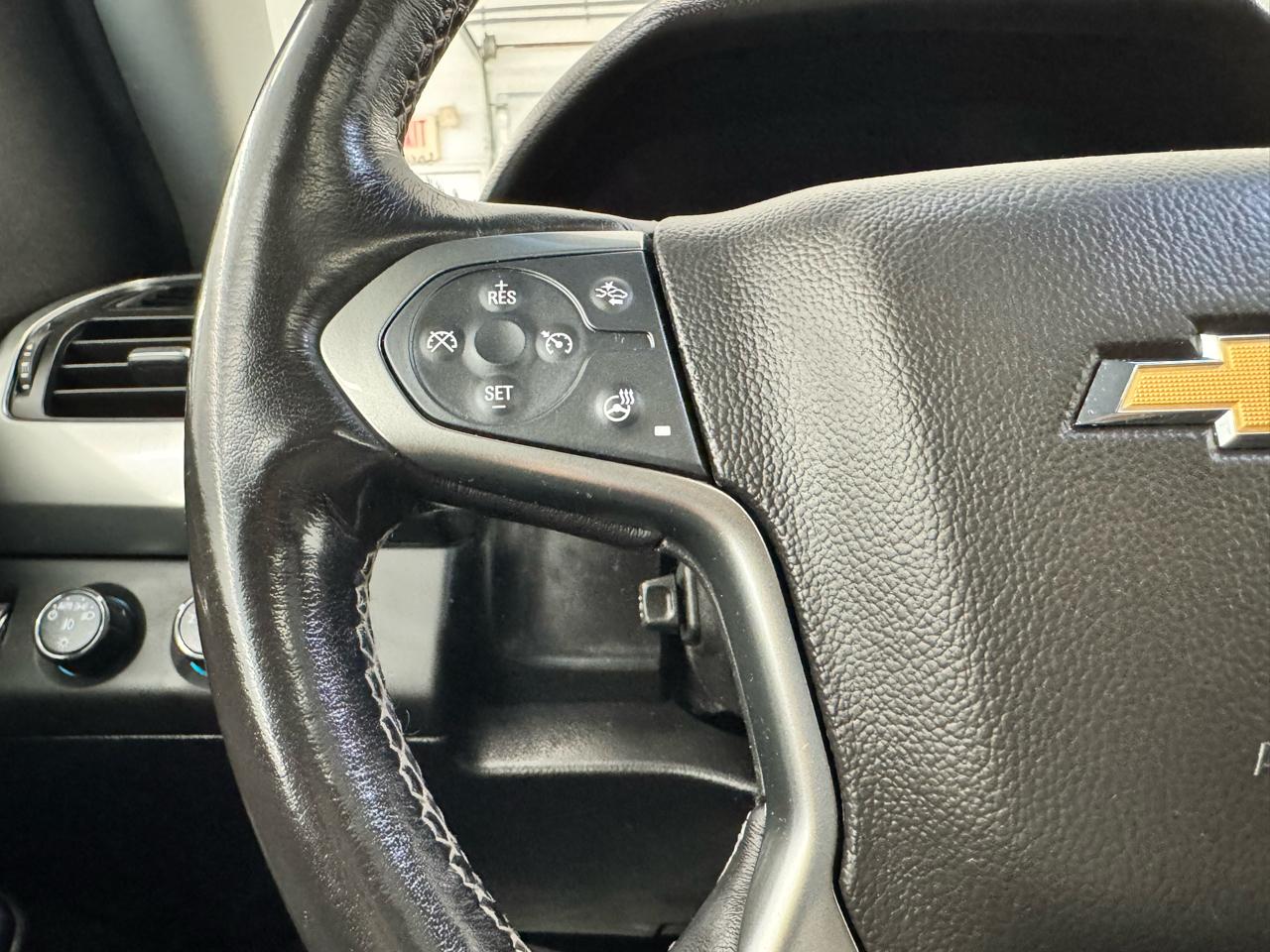 Chevrolet Suburban 4WD 4dr LT 2020