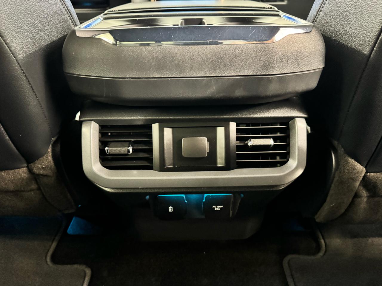 Ford F-150 Lightning LARIAT 4WD SuperCrew 5.5' Box 2022