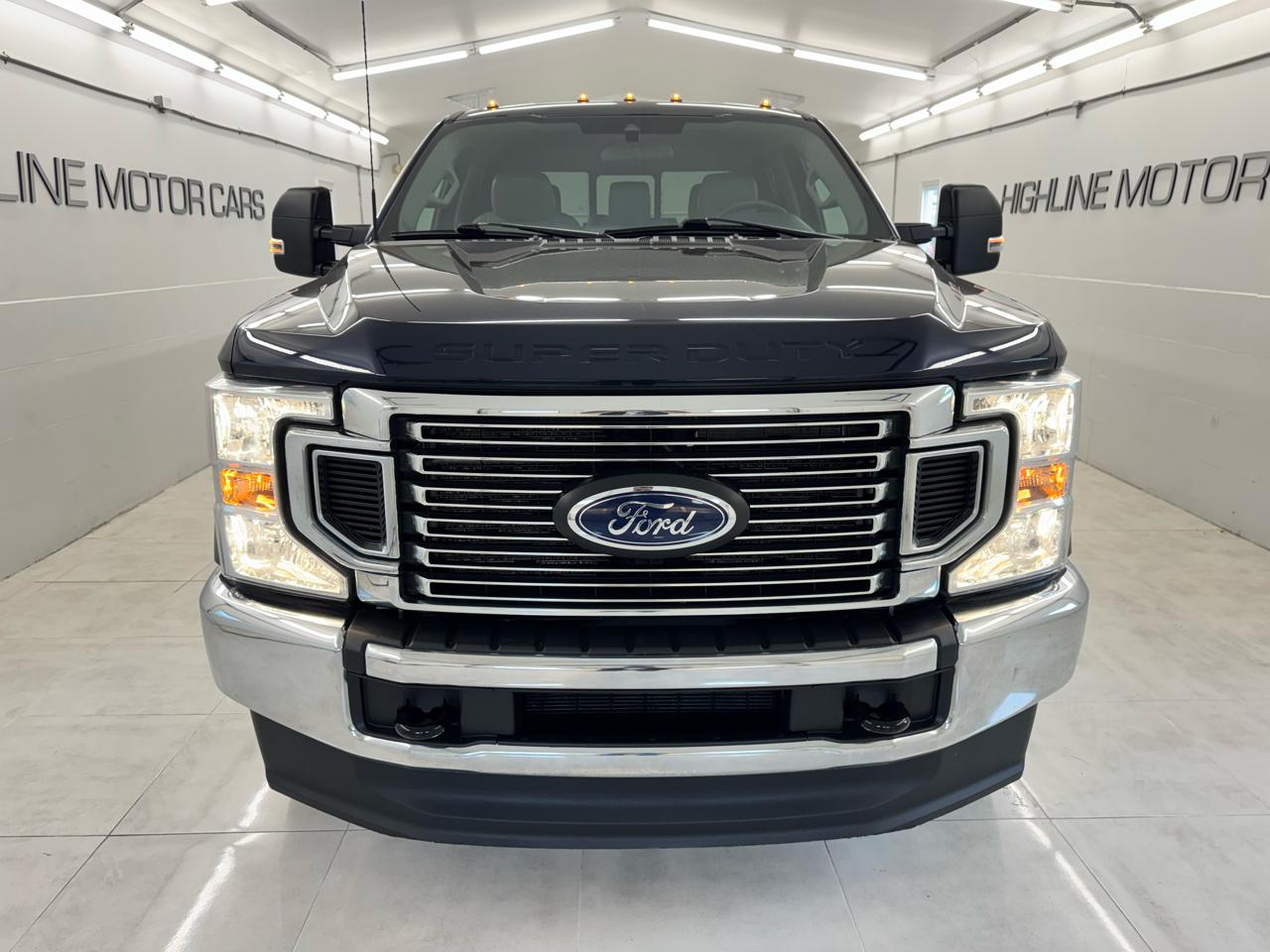 Ford Super Duty F-350 DRW King Ranch 4WD Crew Cab 8' Box 2022