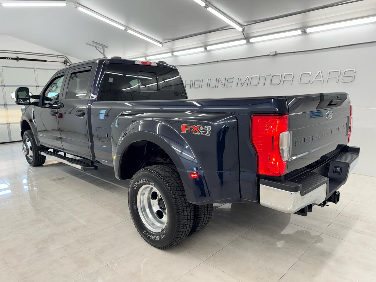 Ford Super Duty F-350 DRW King Ranch 4WD Crew Cab 8' Box 2022