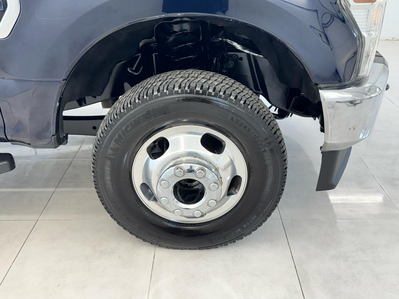 Ford Super Duty F-350 DRW King Ranch 4WD Crew Cab 8' Box 2022