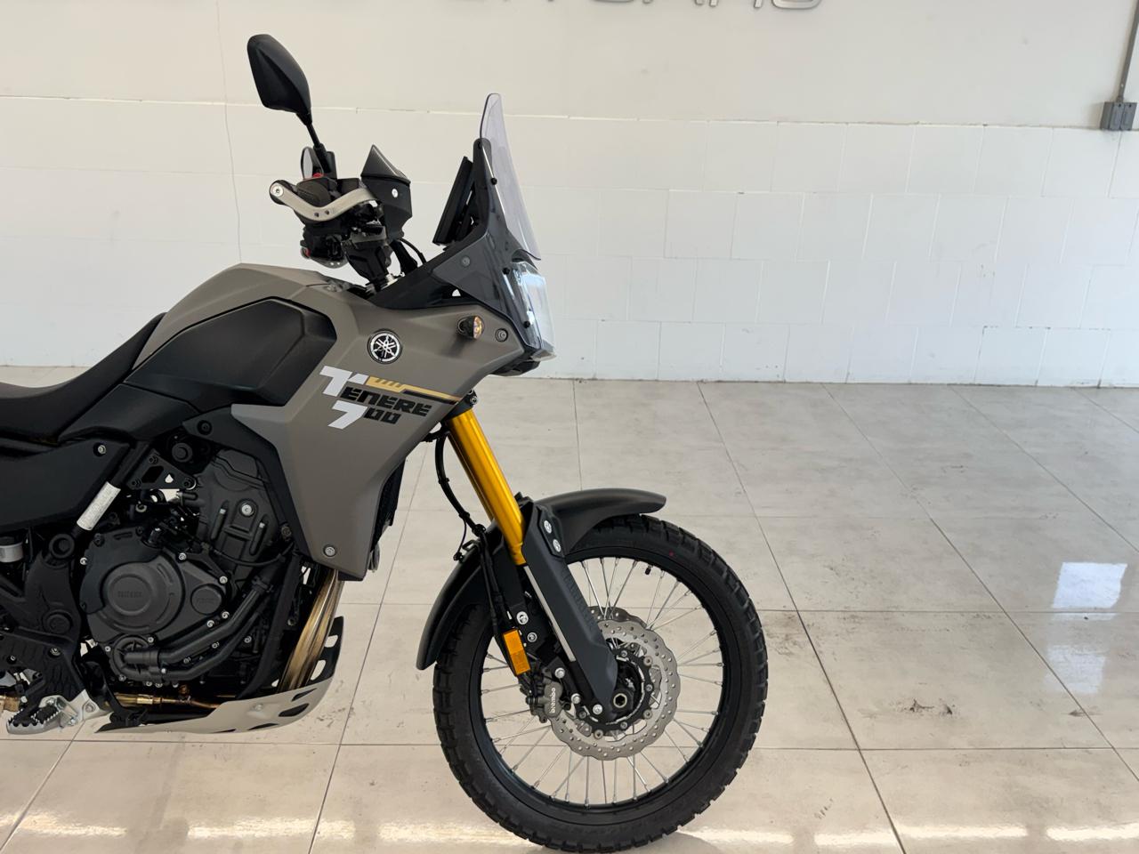 Yamaha Super Tenere base 2025
