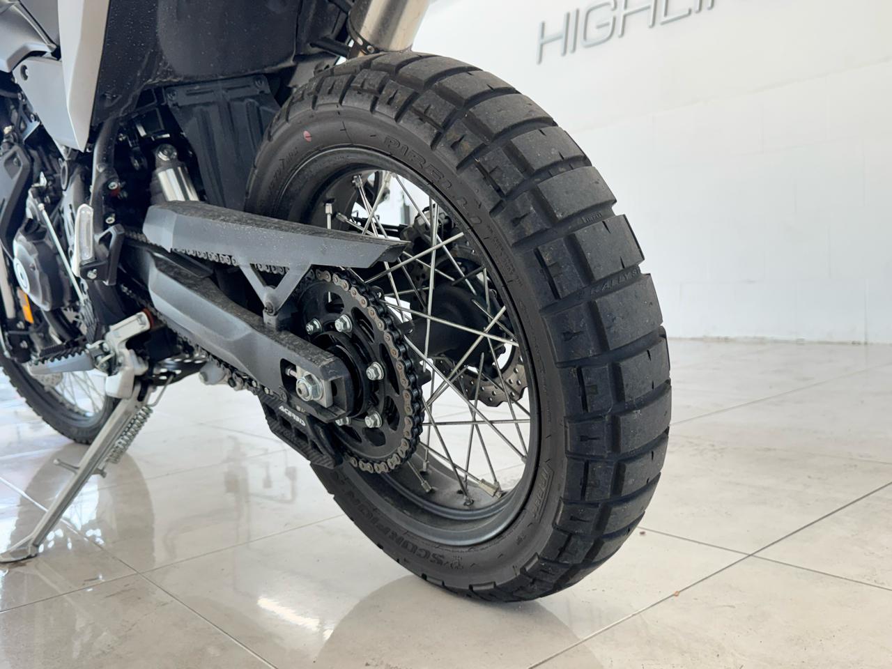 Yamaha Super Tenere base 2025