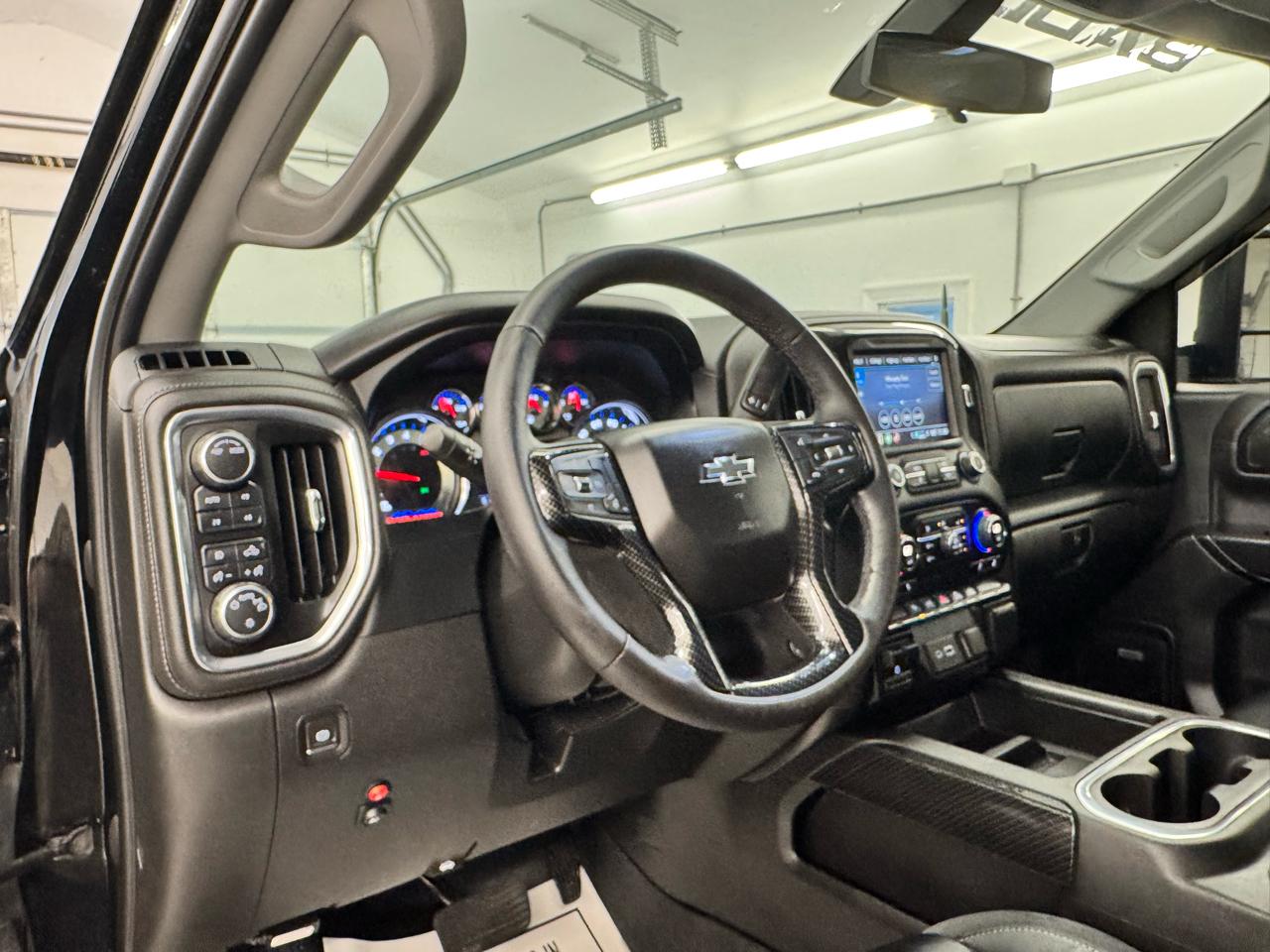 Chevrolet Silverado 1500 4WD Crew Cab 147" RST 2021