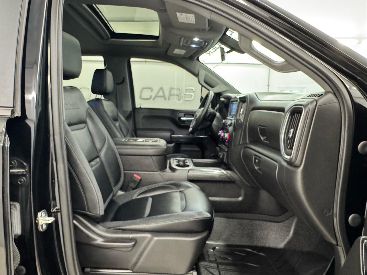 Chevrolet Silverado 1500 4WD Crew Cab 147" RST 2021