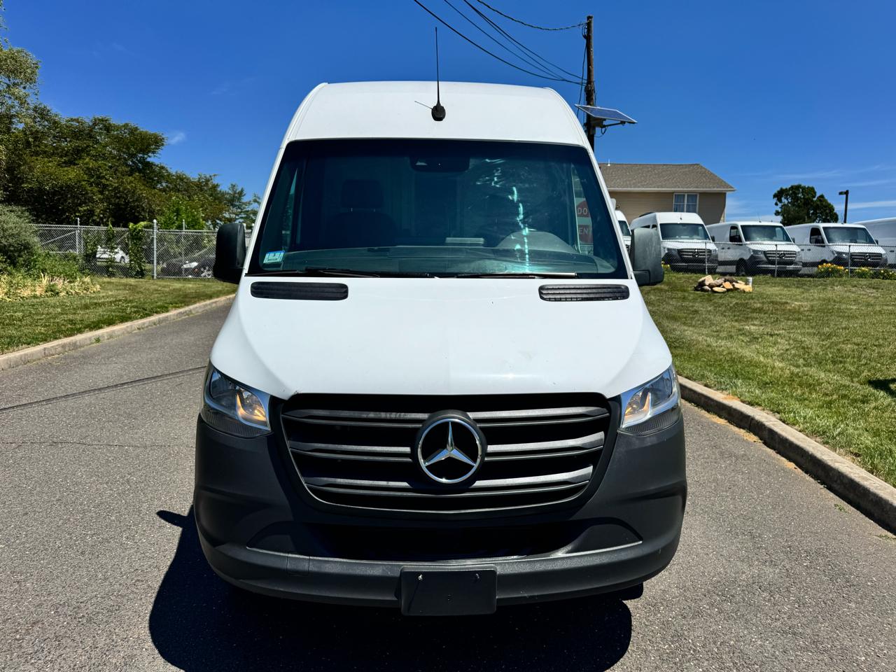 Mercedes-Benz Sprinter Cargo Van 2500 High Roof V6 170" RWD 2022