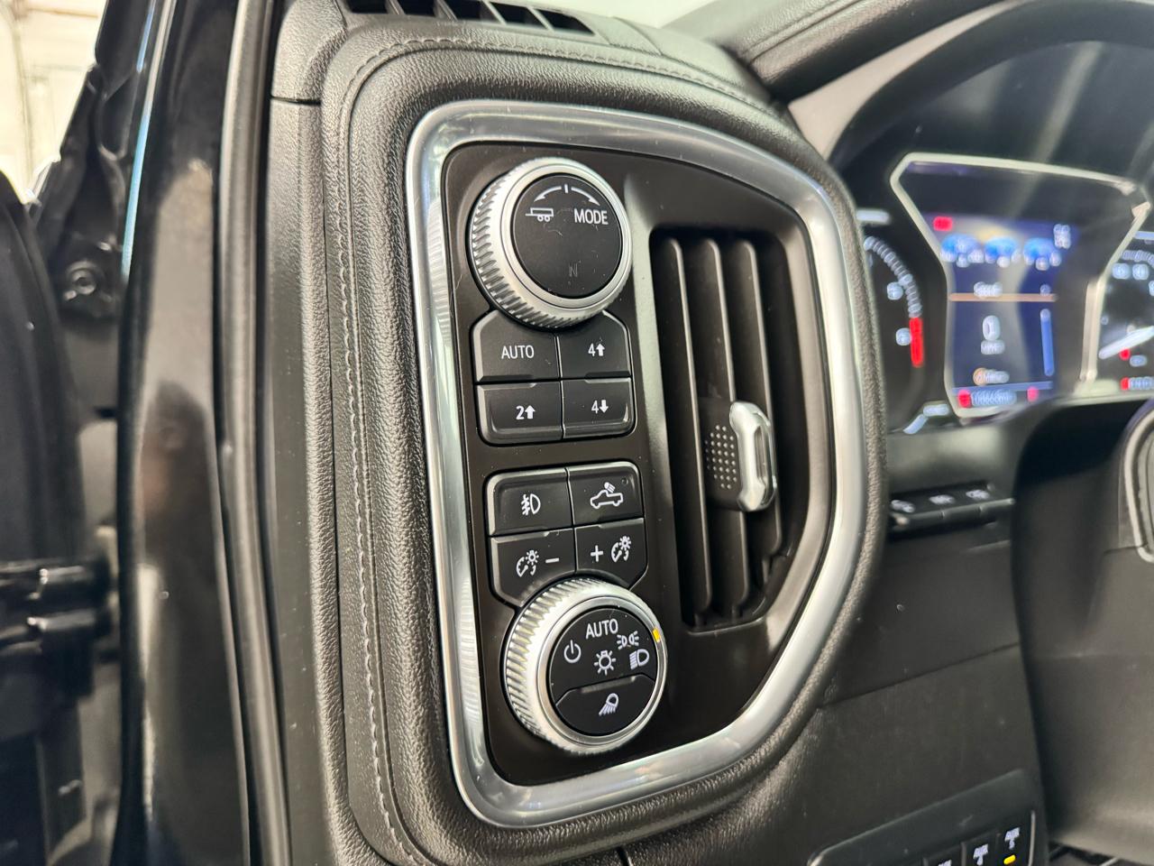 GMC Sierra 2500HD 4WD Crew Cab 159" SLT 2020
