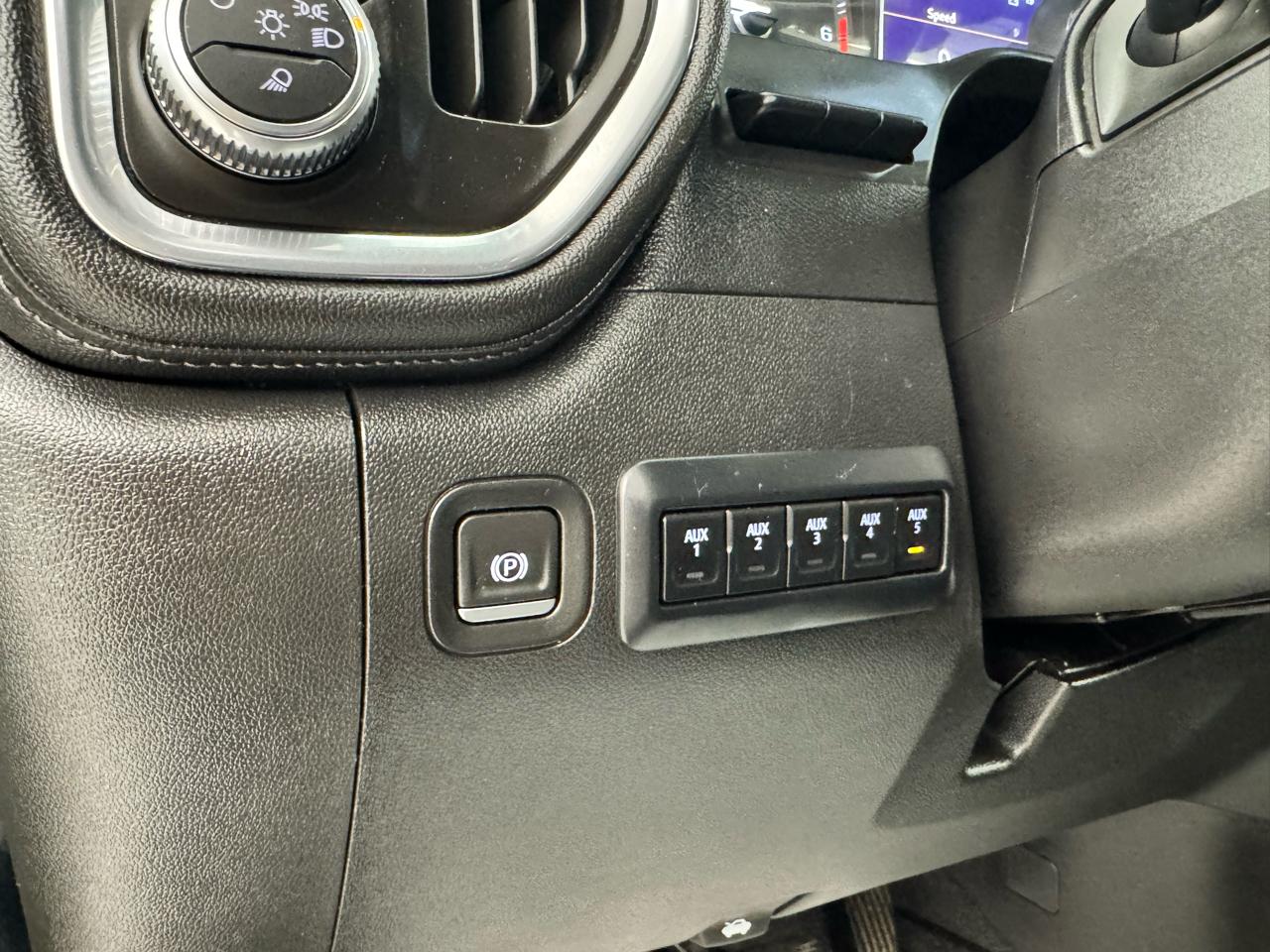GMC Sierra 2500HD 4WD Crew Cab 159" SLT 2020