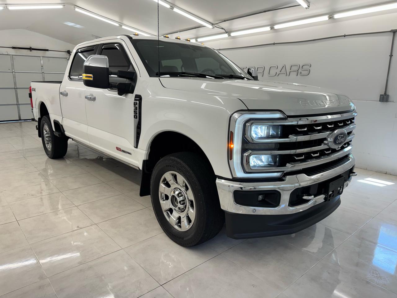 Ford Super Duty F-350 SRW King Ranch 4WD Crew Cab 8' Box 2023