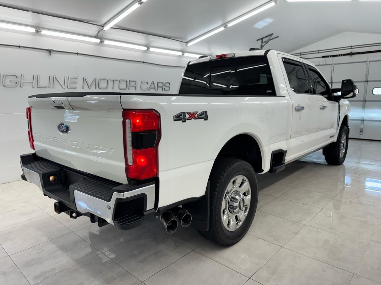 Ford Super Duty F-350 SRW King Ranch 4WD Crew Cab 8' Box 2023