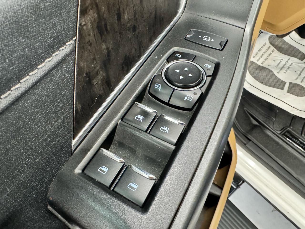 Ford Super Duty F-350 SRW King Ranch 4WD Crew Cab 8' Box 2023