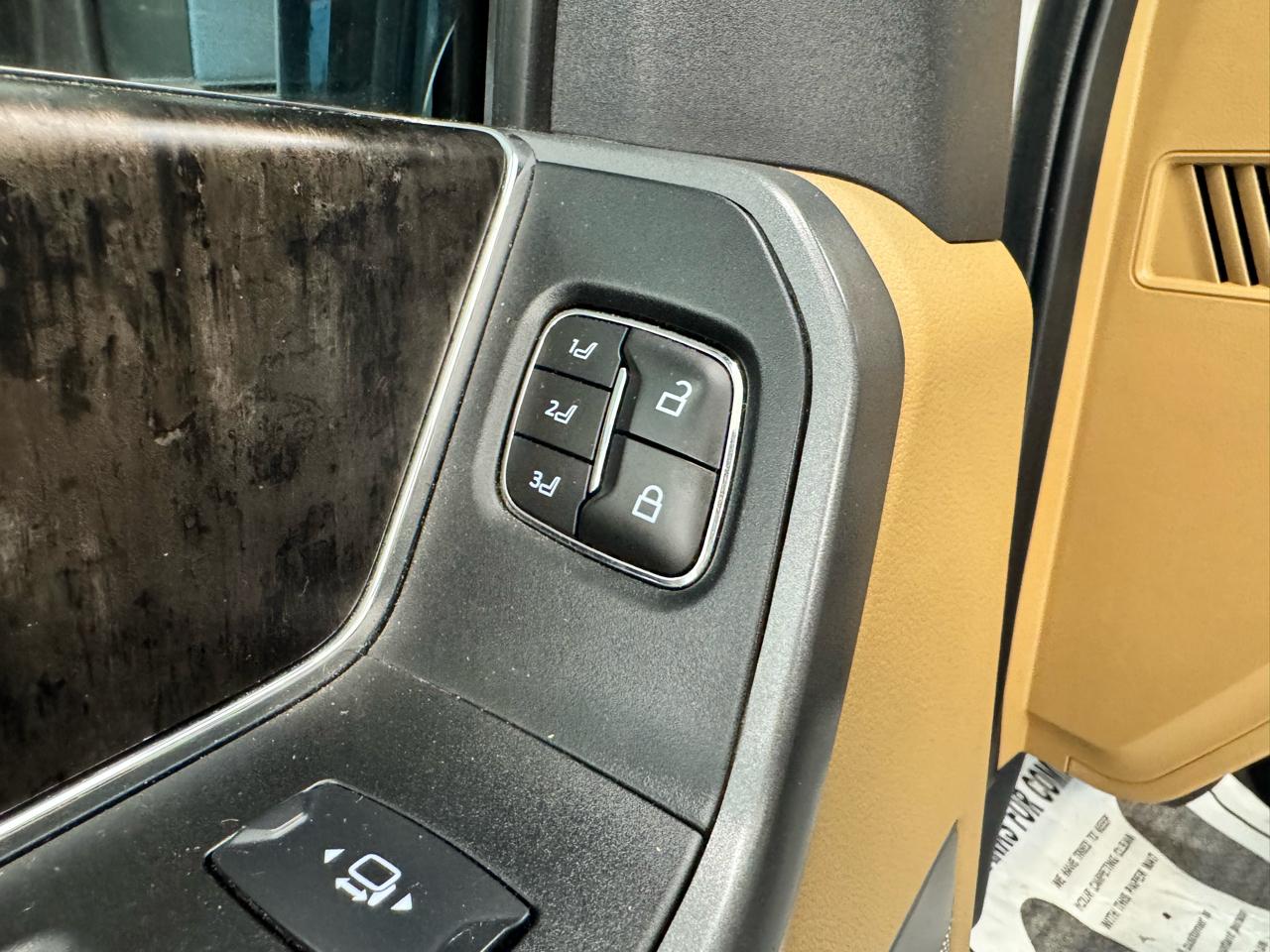 Ford Super Duty F-350 SRW King Ranch 4WD Crew Cab 8' Box 2023