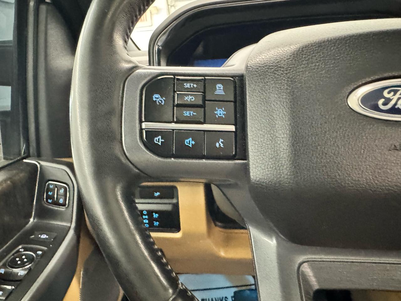 Ford Super Duty F-350 SRW King Ranch 4WD Crew Cab 8' Box 2023