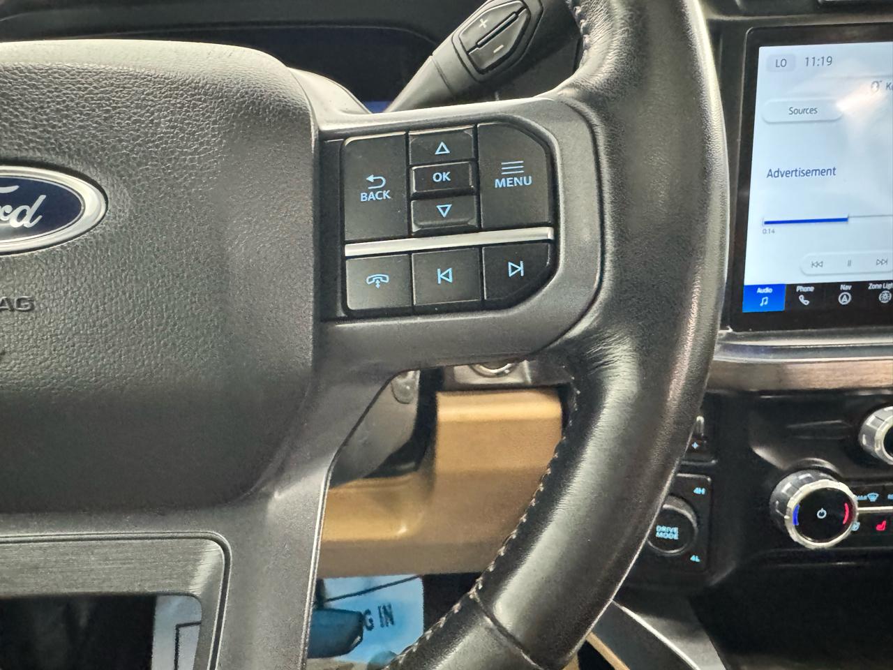 Ford Super Duty F-350 SRW King Ranch 4WD Crew Cab 8' Box 2023
