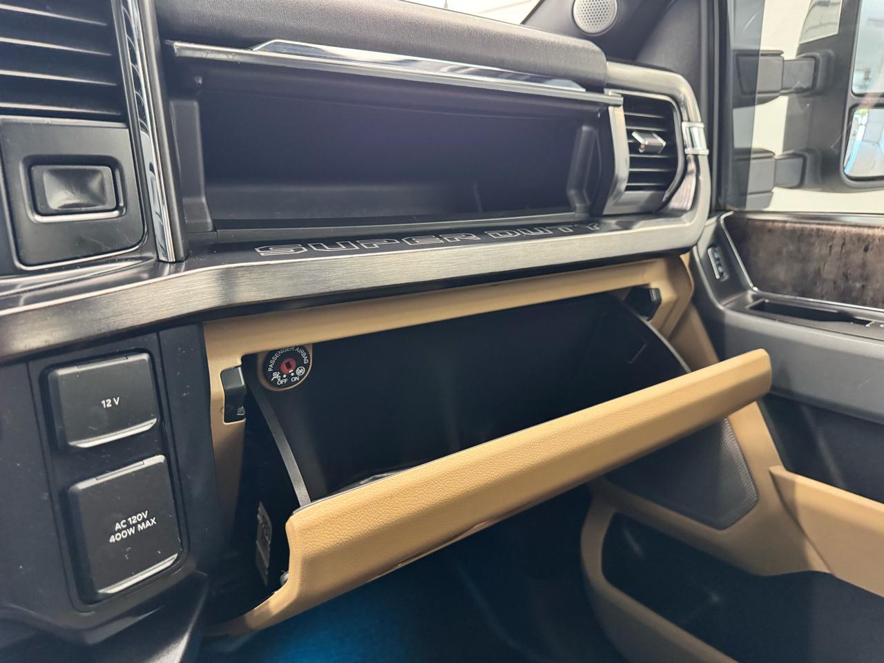 Ford Super Duty F-350 SRW King Ranch 4WD Crew Cab 8' Box 2023