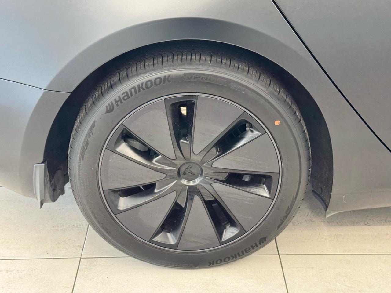 Tesla Model 3 Long Range AWD 2024