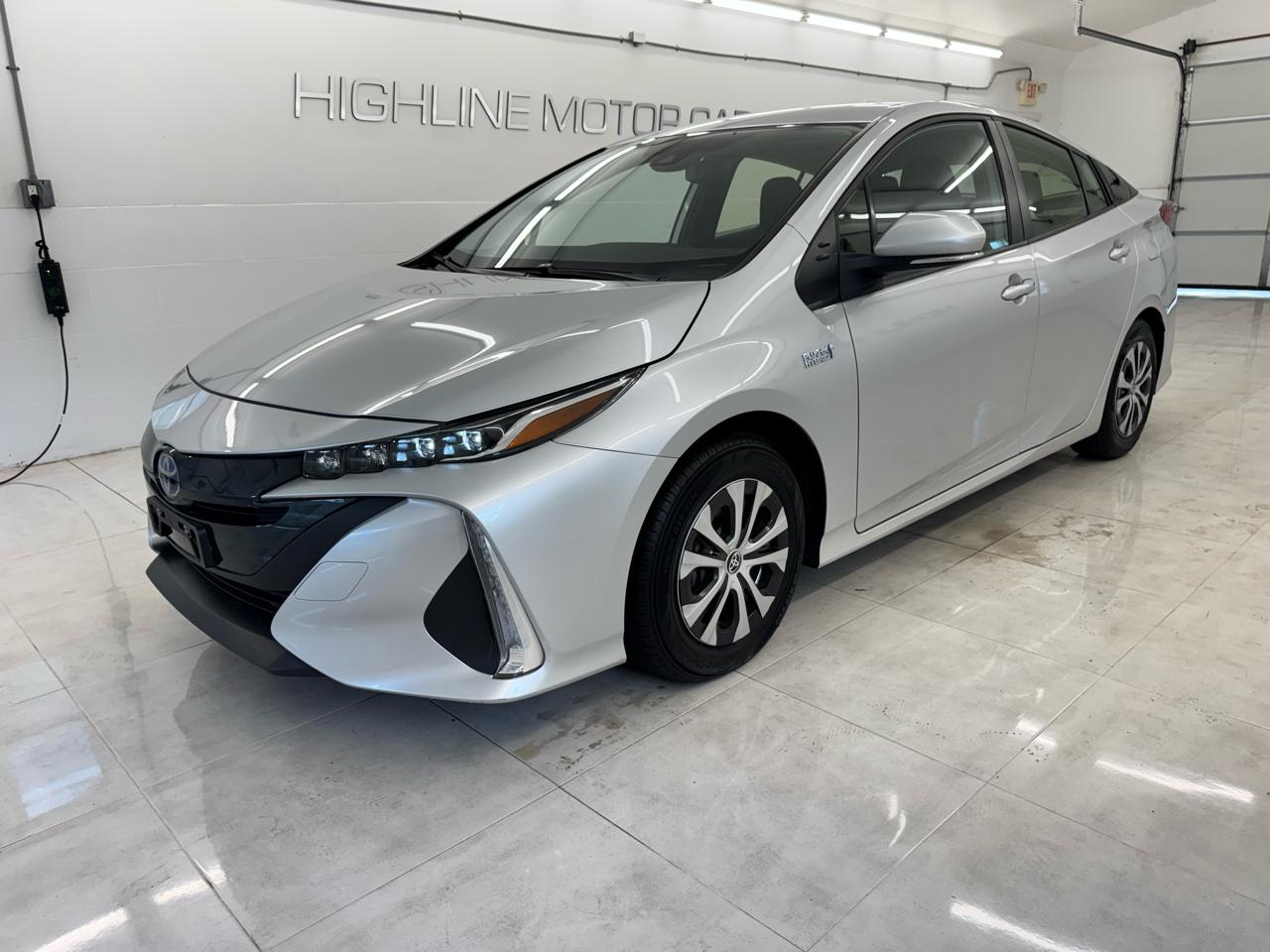 Toyota Prius Prime Limited (Natl) 2022