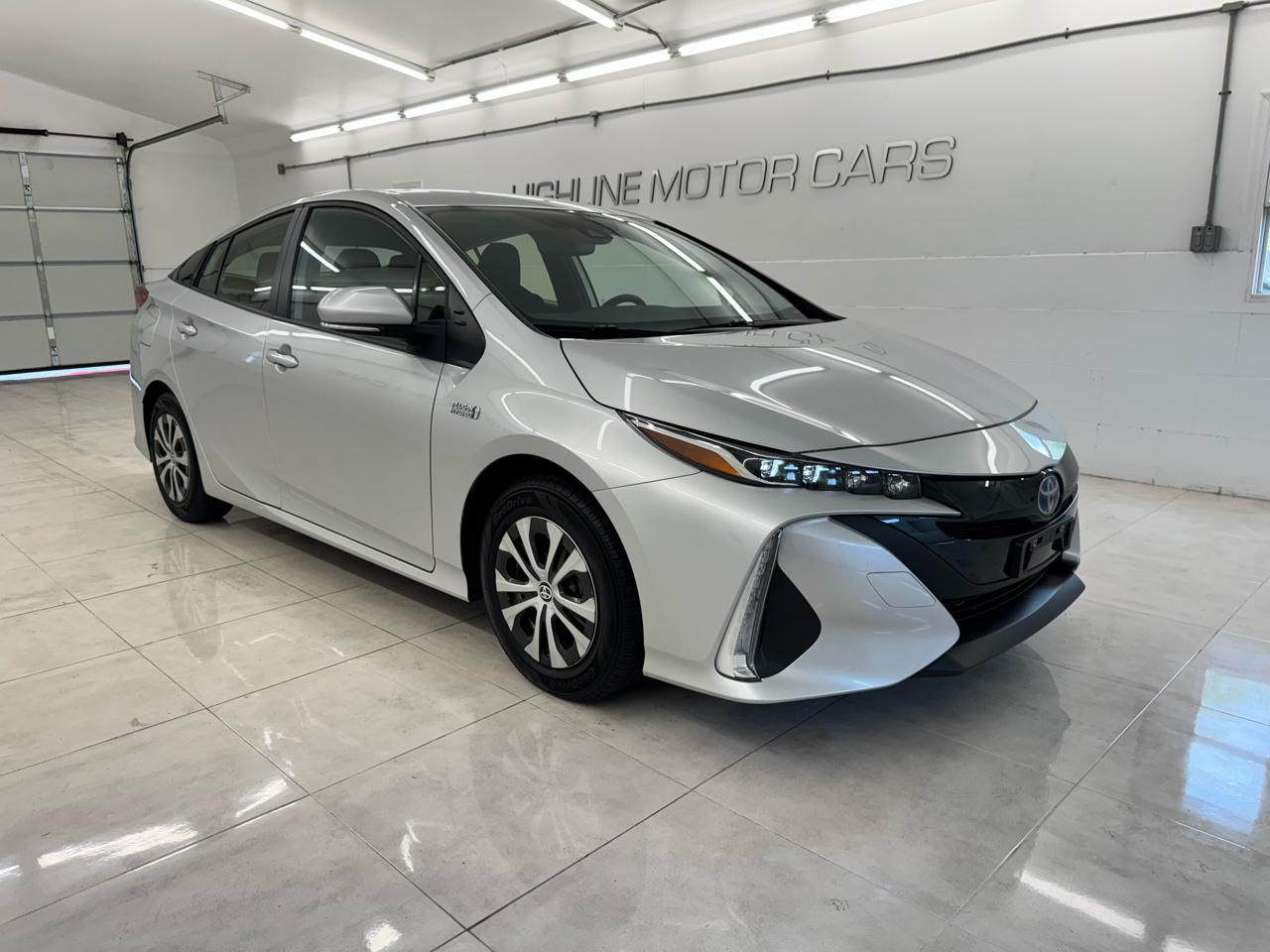 Toyota Prius Prime Limited (Natl) 2022