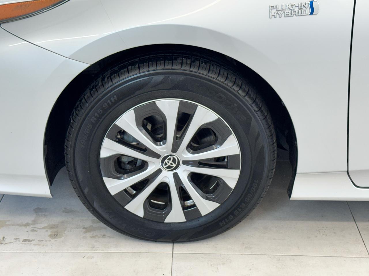 Toyota Prius Prime Limited (Natl) 2022