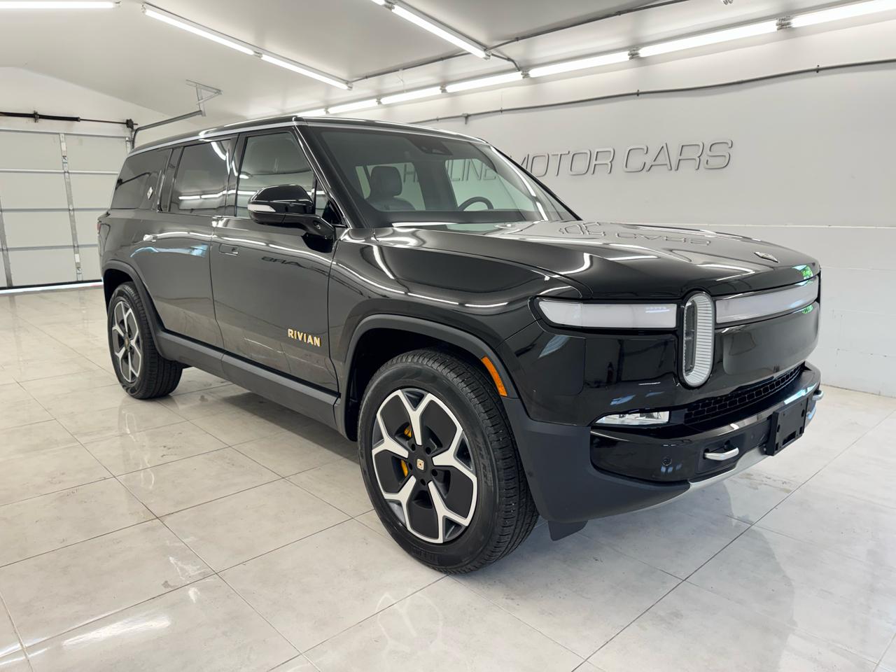 Rivian R1S Adventure Quad-Motor Large Pack 2023
