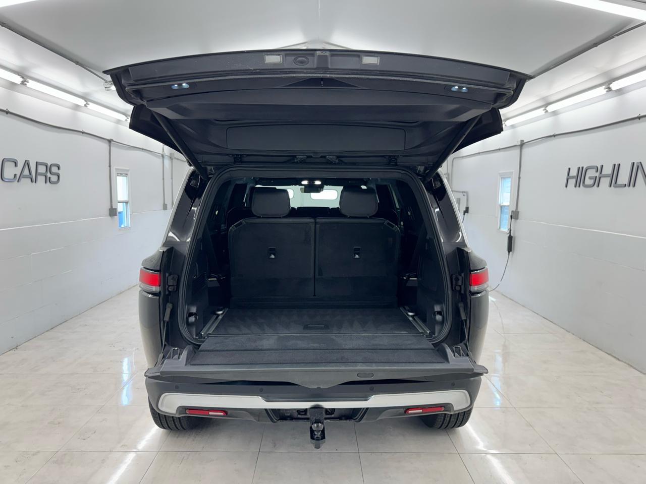 Rivian R1S Adventure Quad-Motor Large Pack 2023