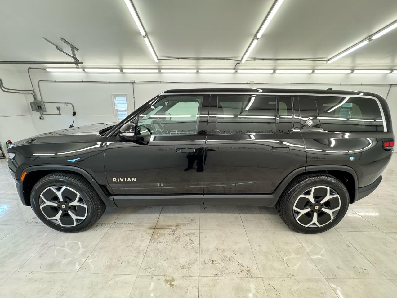Rivian R1S Adventure Quad-Motor Large Pack 2023