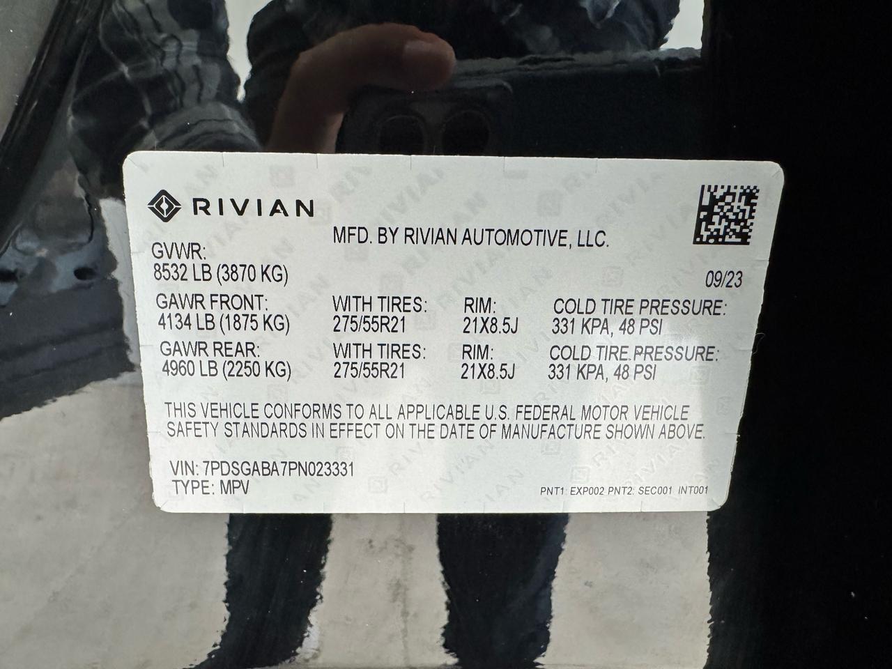 Rivian R1S Adventure Quad-Motor Large Pack 2023