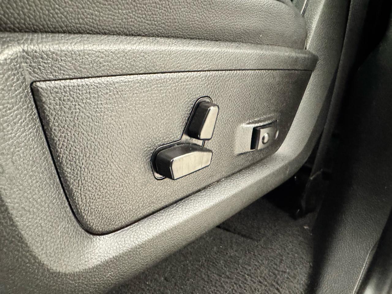 RAM 3500 Big Horn 4x4 Crew Cab 8' Box 2024