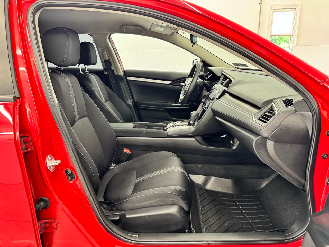 Honda Civic Sedan LX CVT 2021