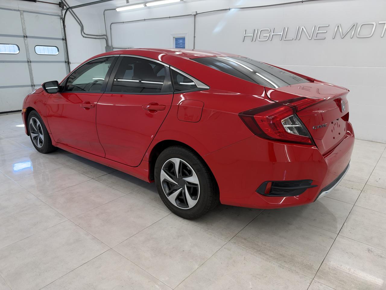 Honda Civic Sedan LX CVT 2021