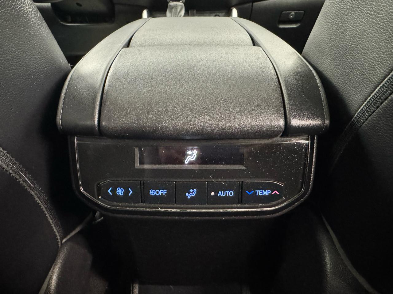 Toyota Highlander XLE AWD (Natl) 2021