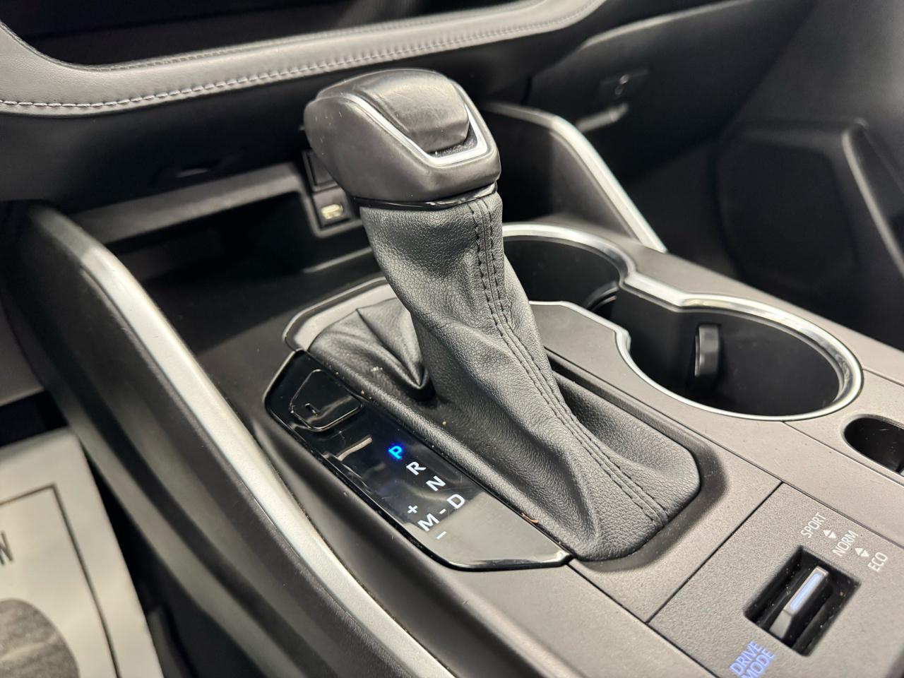 Toyota Highlander XLE AWD (Natl) 2021