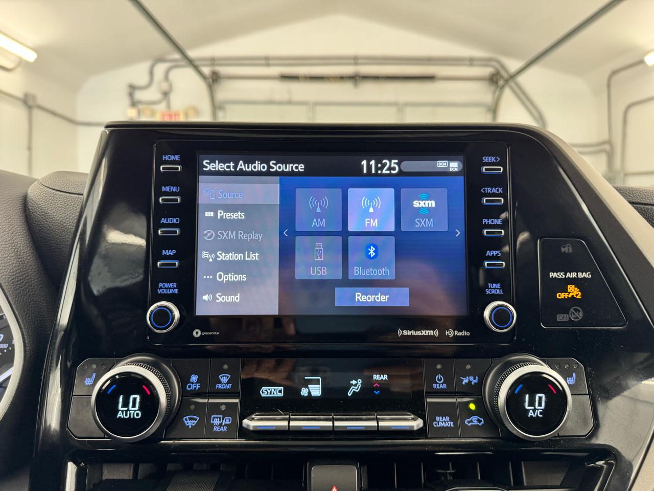 Toyota Highlander XLE AWD (Natl) 2021