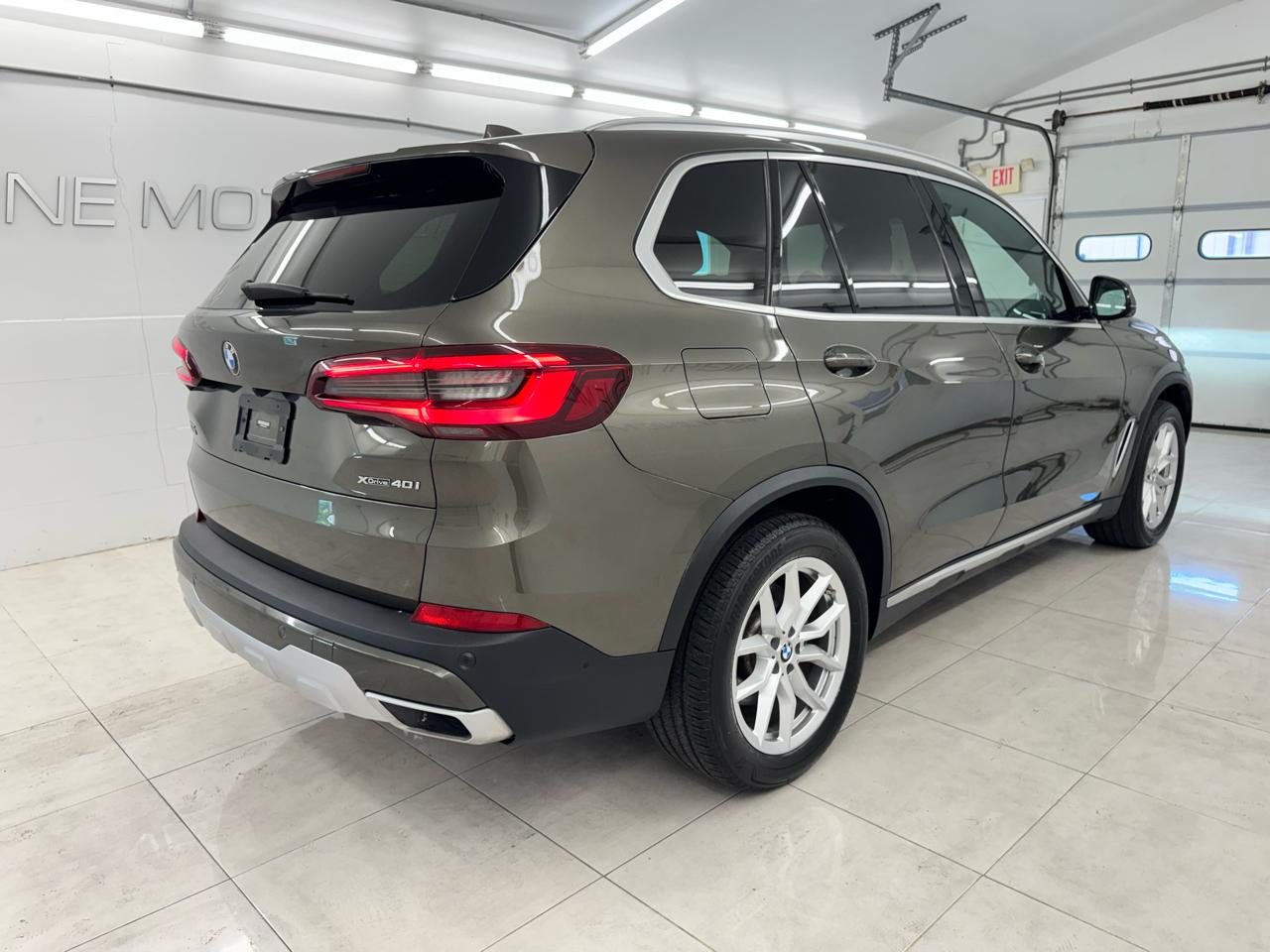 BMW X5 xDrive40i Sports Activity Vehicle 2022
